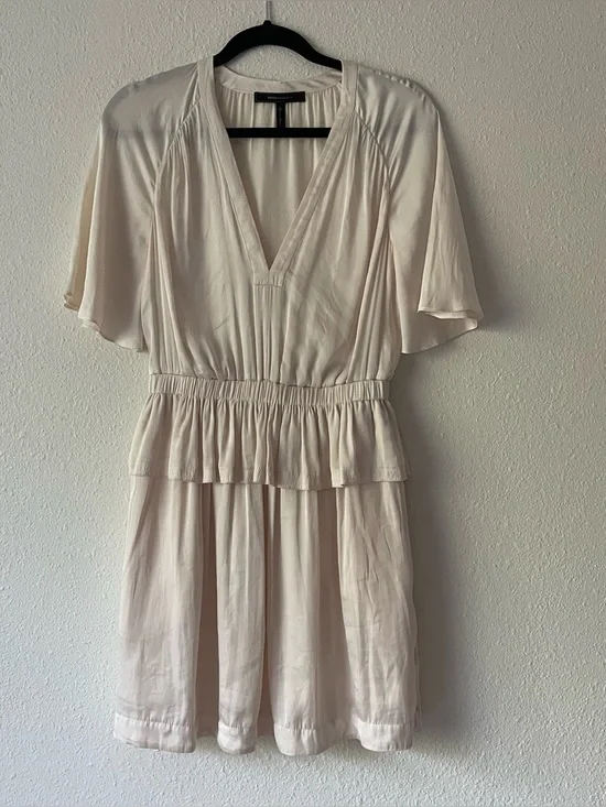 BCBG Max Azria Lourie V Neck Flutter Sleeve Feminine Tiered Summer Dress - Picture 1 of 13